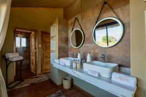 lodge safari