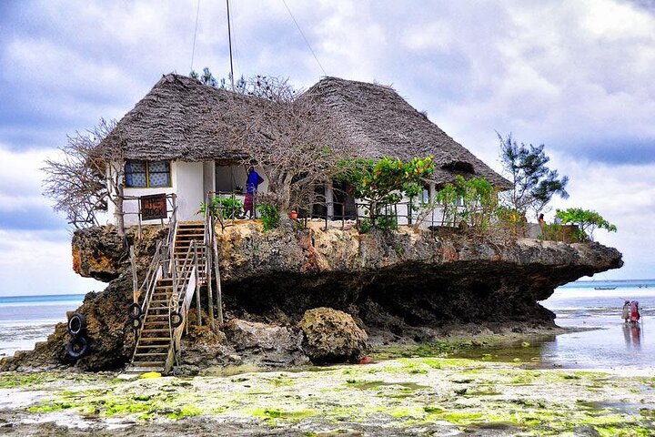 Stone town, Spice Farm and Prison Island Tour